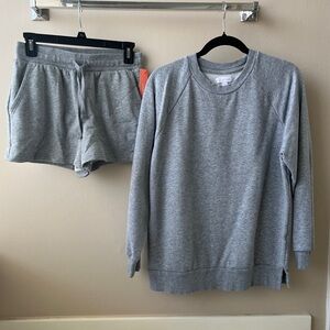 Colsie Light Gray Crewneck Sweatshirt/Short Loungewear Set- Size Small